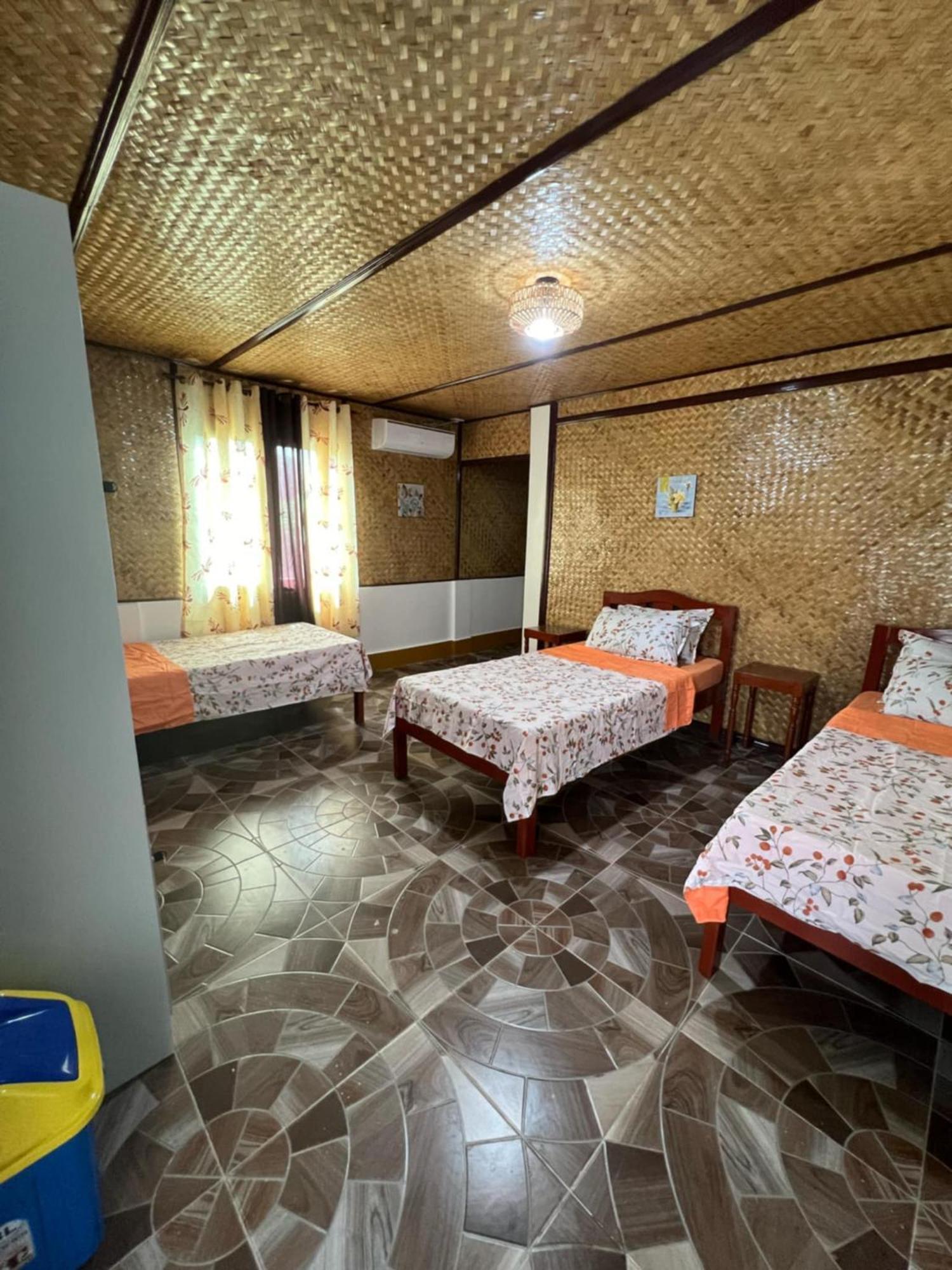Princesa Michaella Hostel Itaytay エクステリア 写真